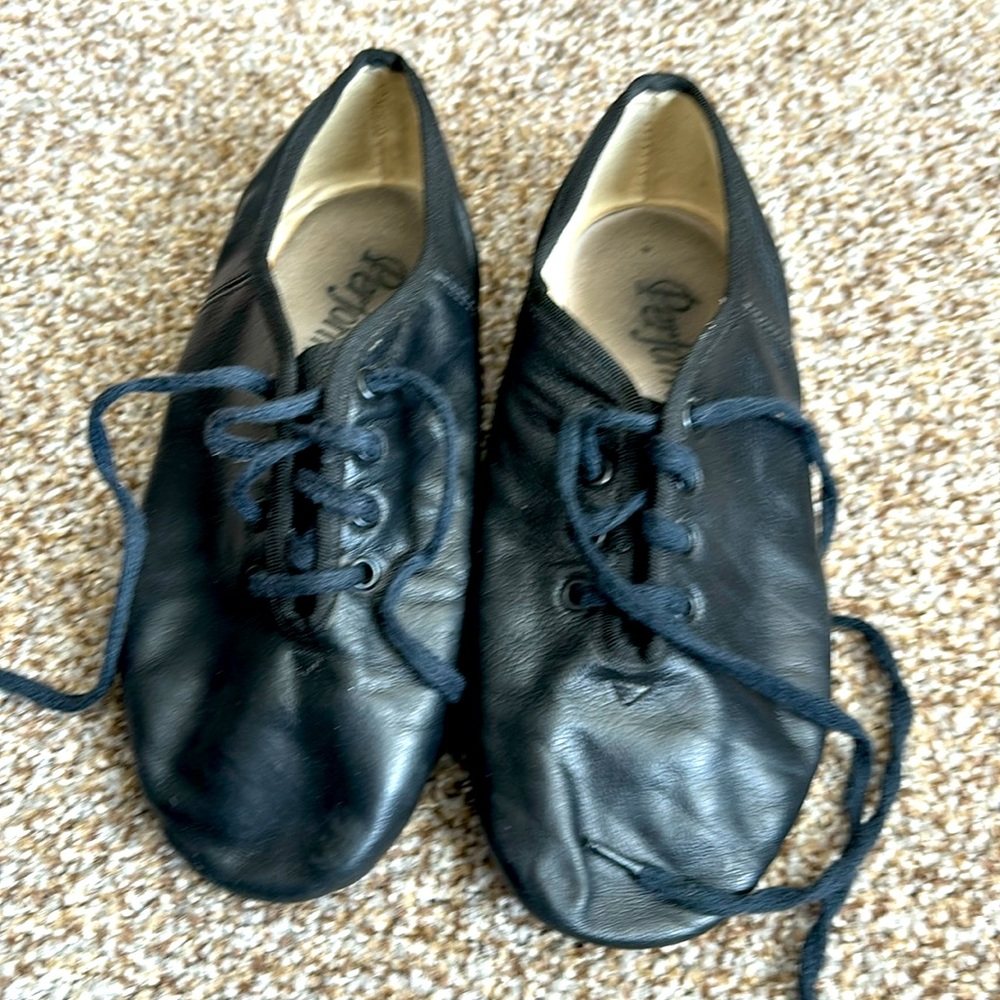 Jazz Shoes Black by Performa